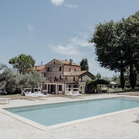 Agriturismo Qui Voglio Monte Roberto Buitenkant foto