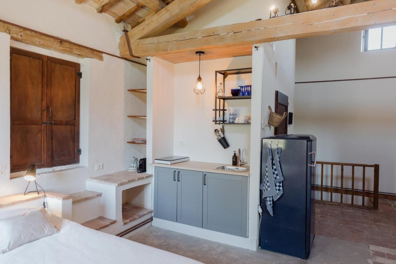 Agriturismo Qui Voglio Monte Roberto Buitenkant foto