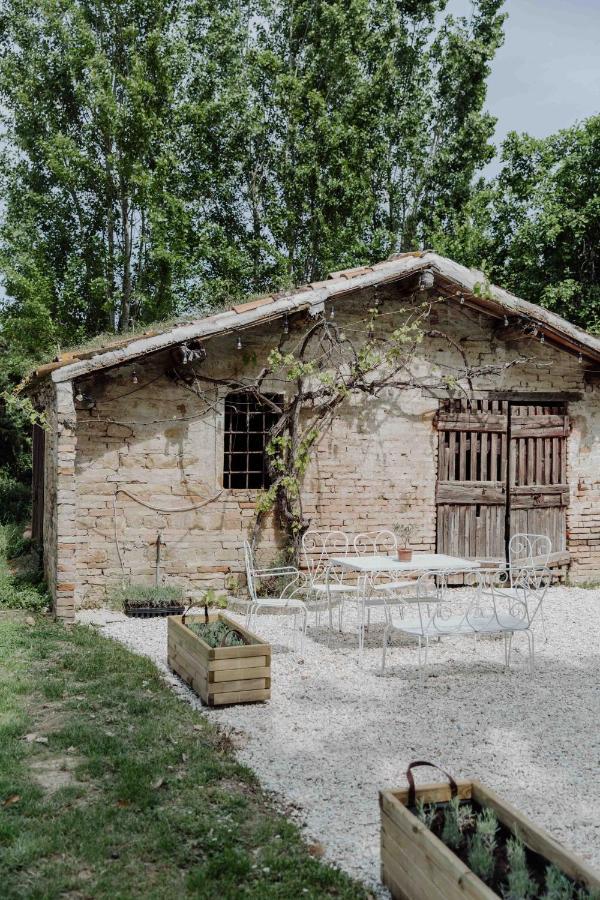 Agriturismo Qui Voglio Monte Roberto Buitenkant foto